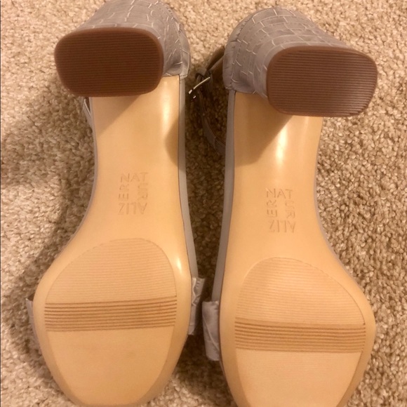 Naturalizer leather heel-brand new - Picture 2 of 3